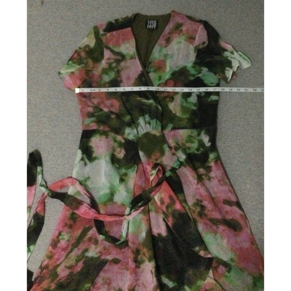 Love & Liberty wrap Dress tie abstract sz M silk - Picture 4 of 14